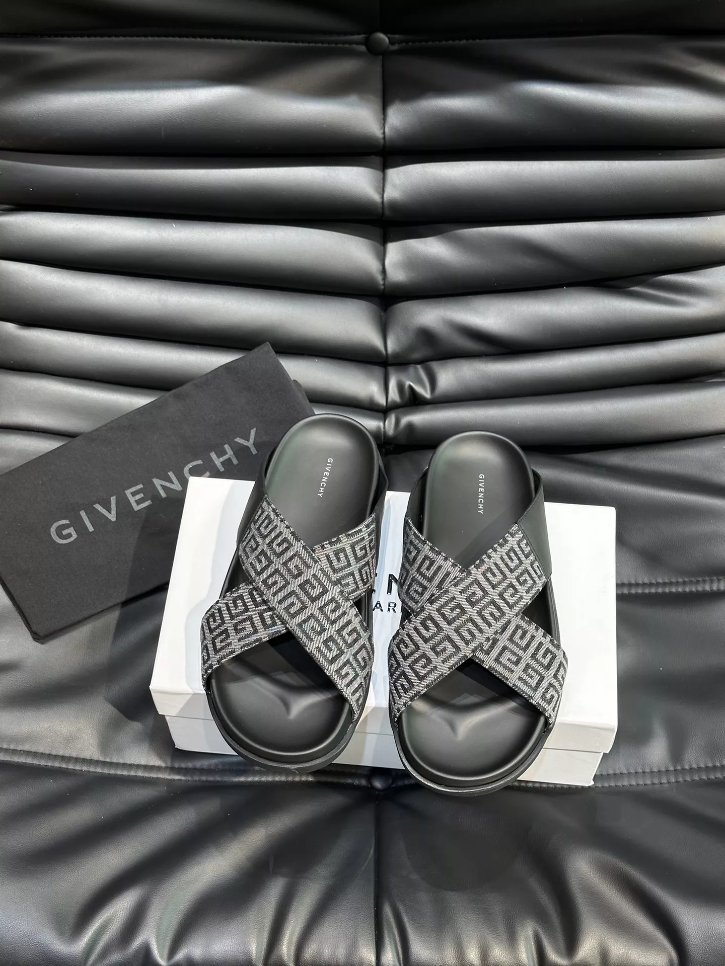 givenchy chaussons pour homme s_12a16b31